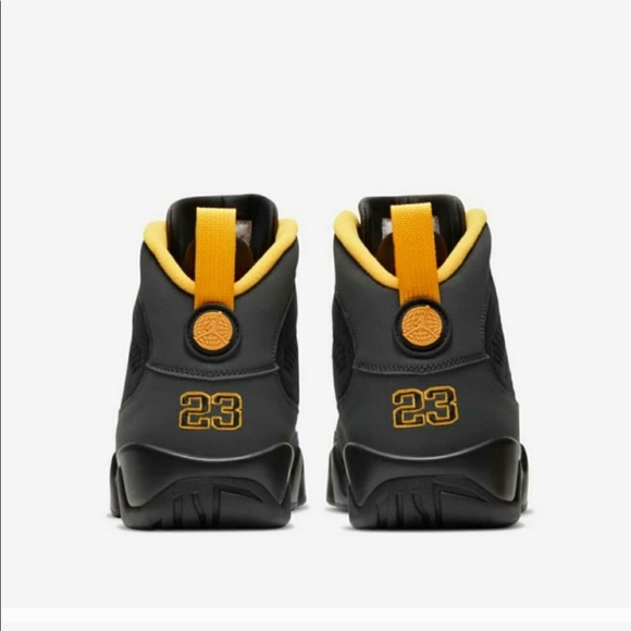 Jordan Retro 9 University Gold size 12 brand new main image 2